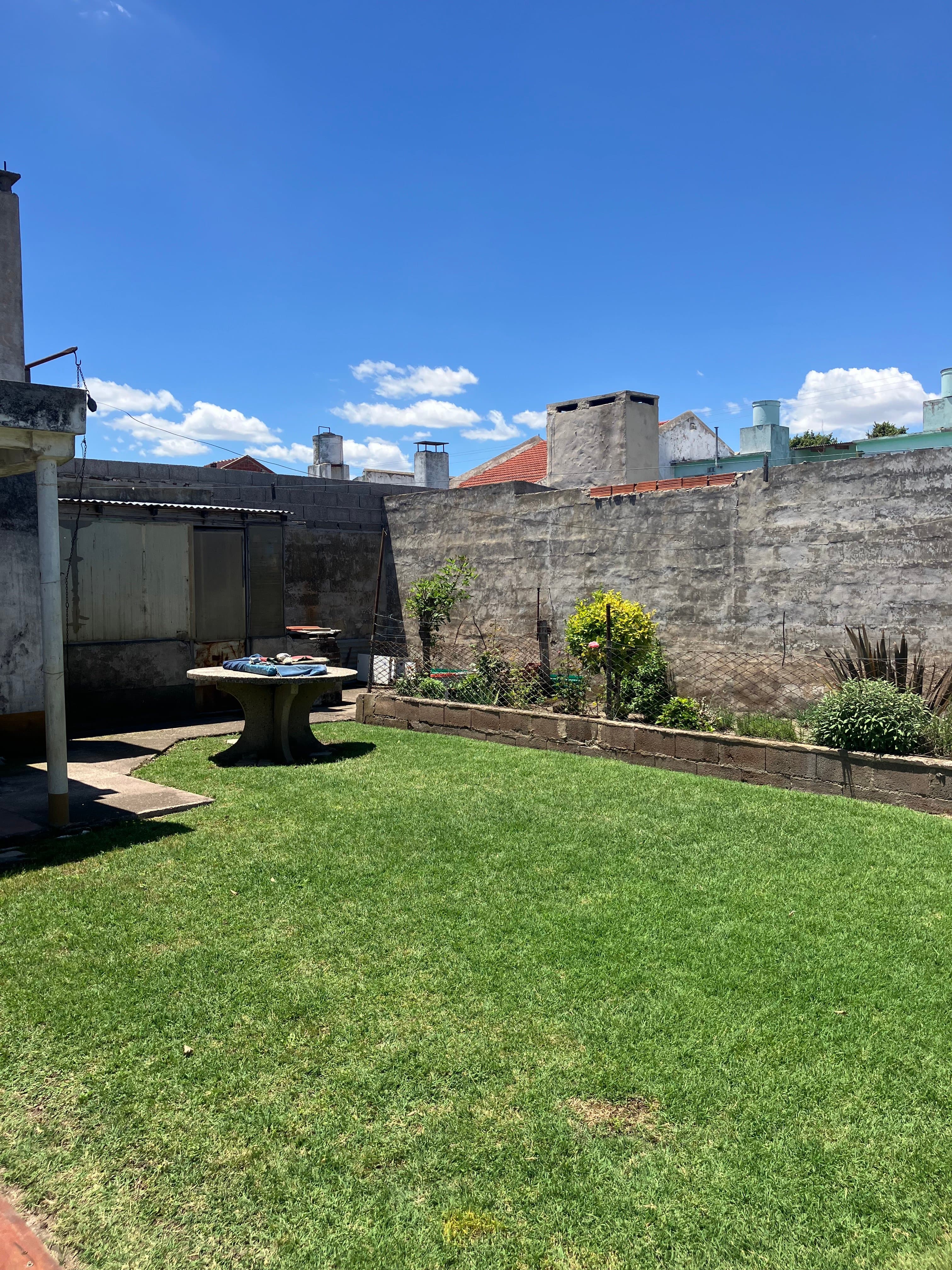 Sólido chalet B. Mariano Moreno - 14