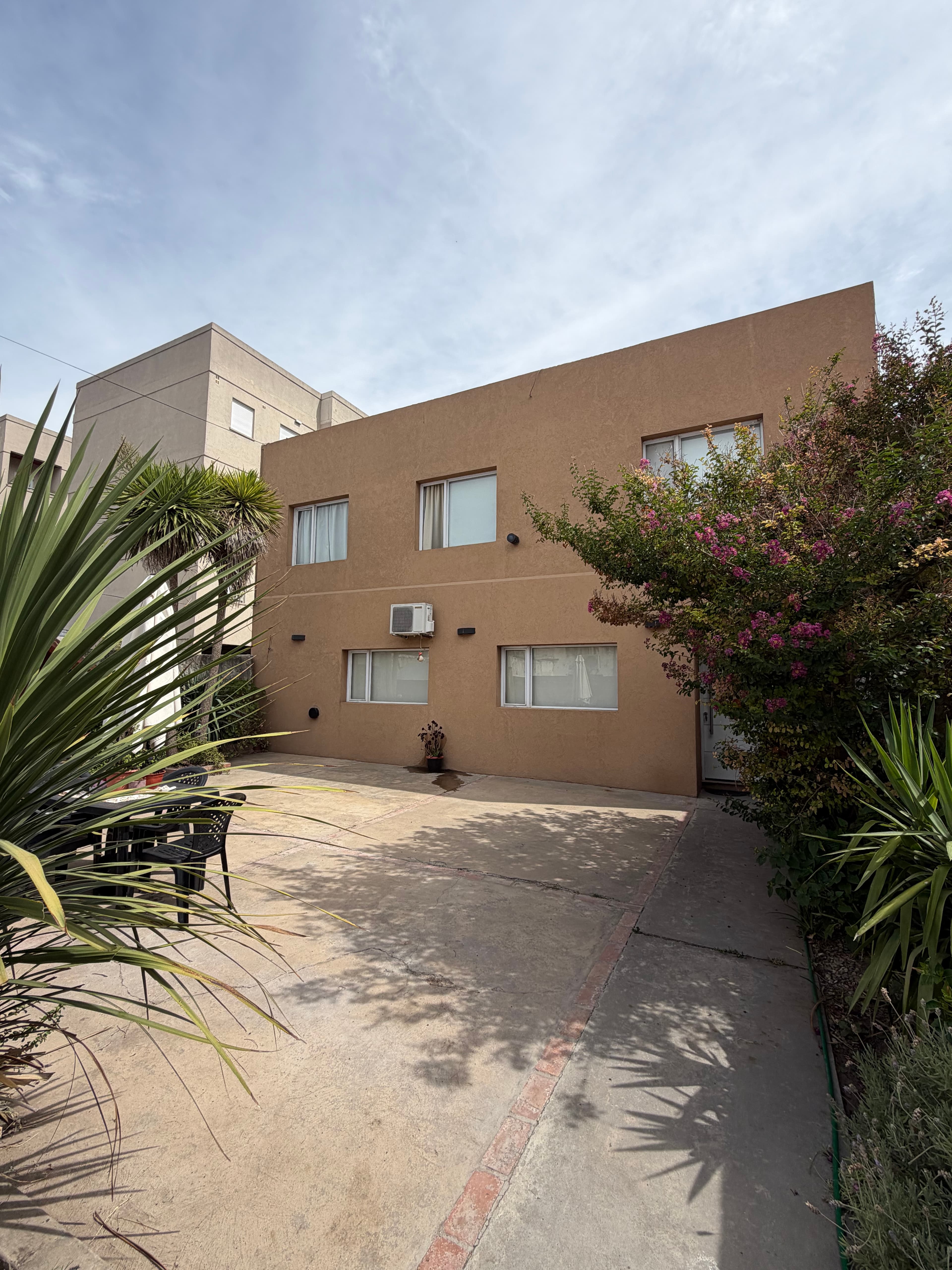 Muy linda casa B. San Vicente