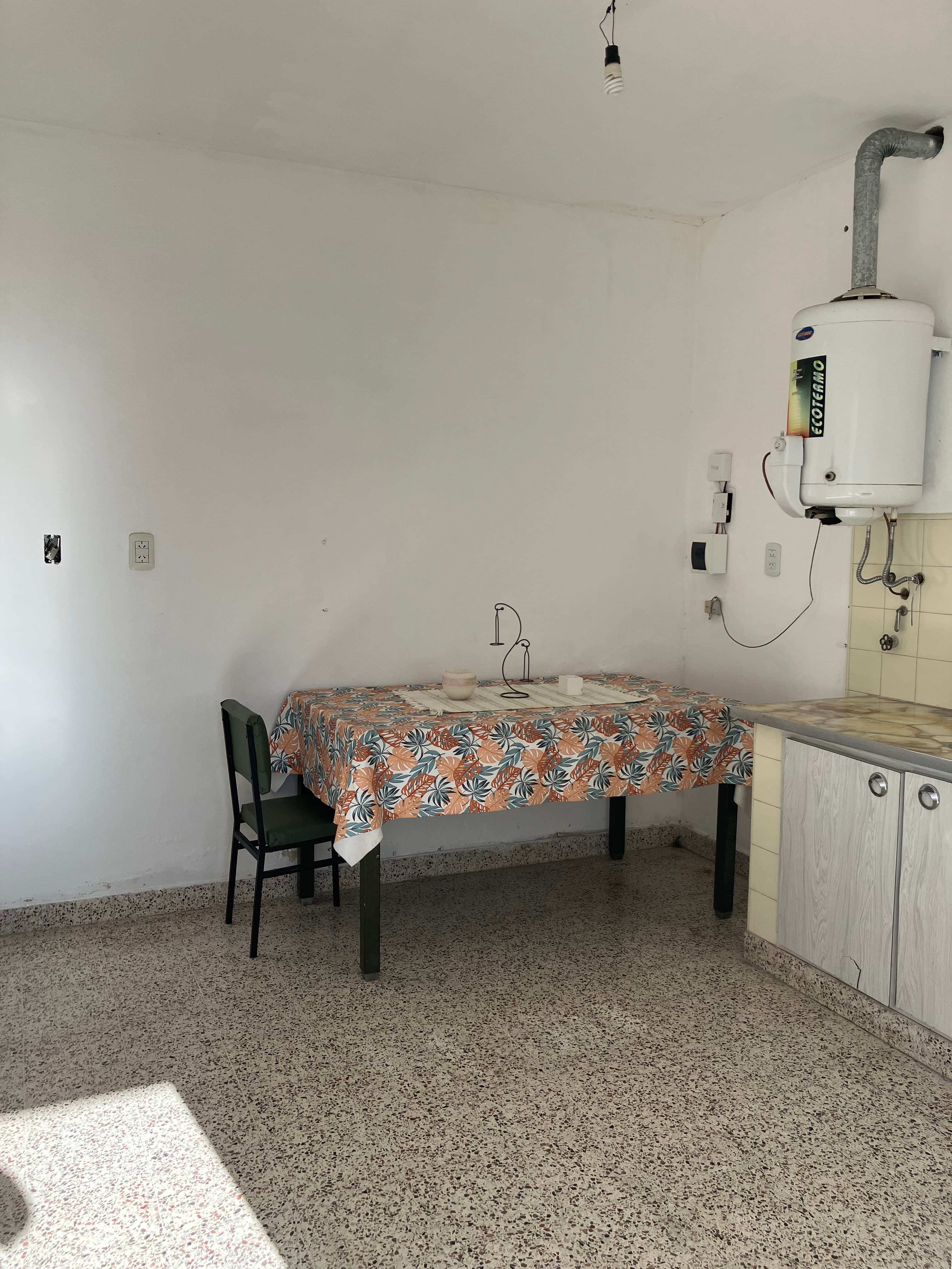 Casa en venta B. Mariano Moreno  - 11