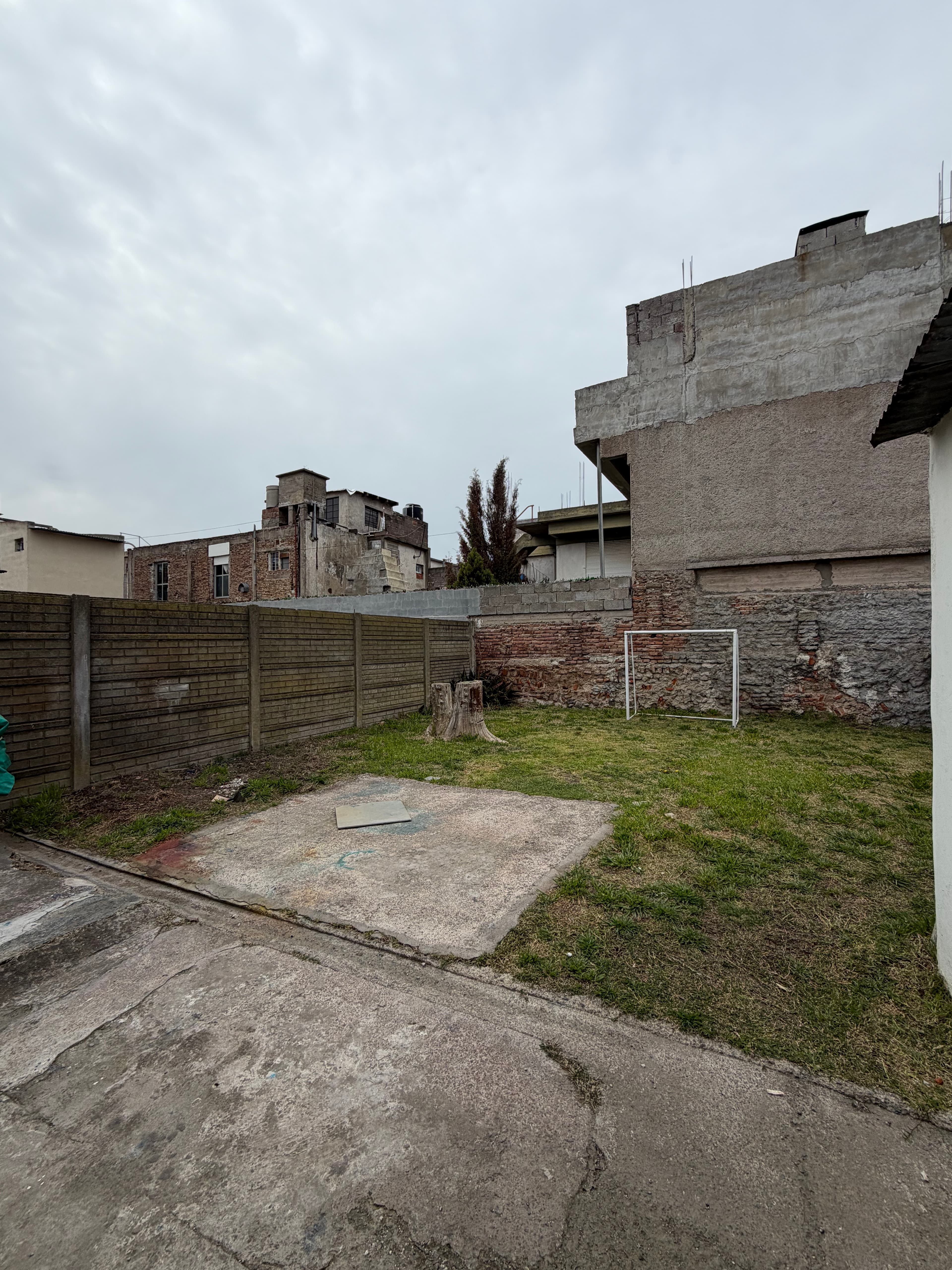 Casa Dos dormitorios B. Lujan - 8