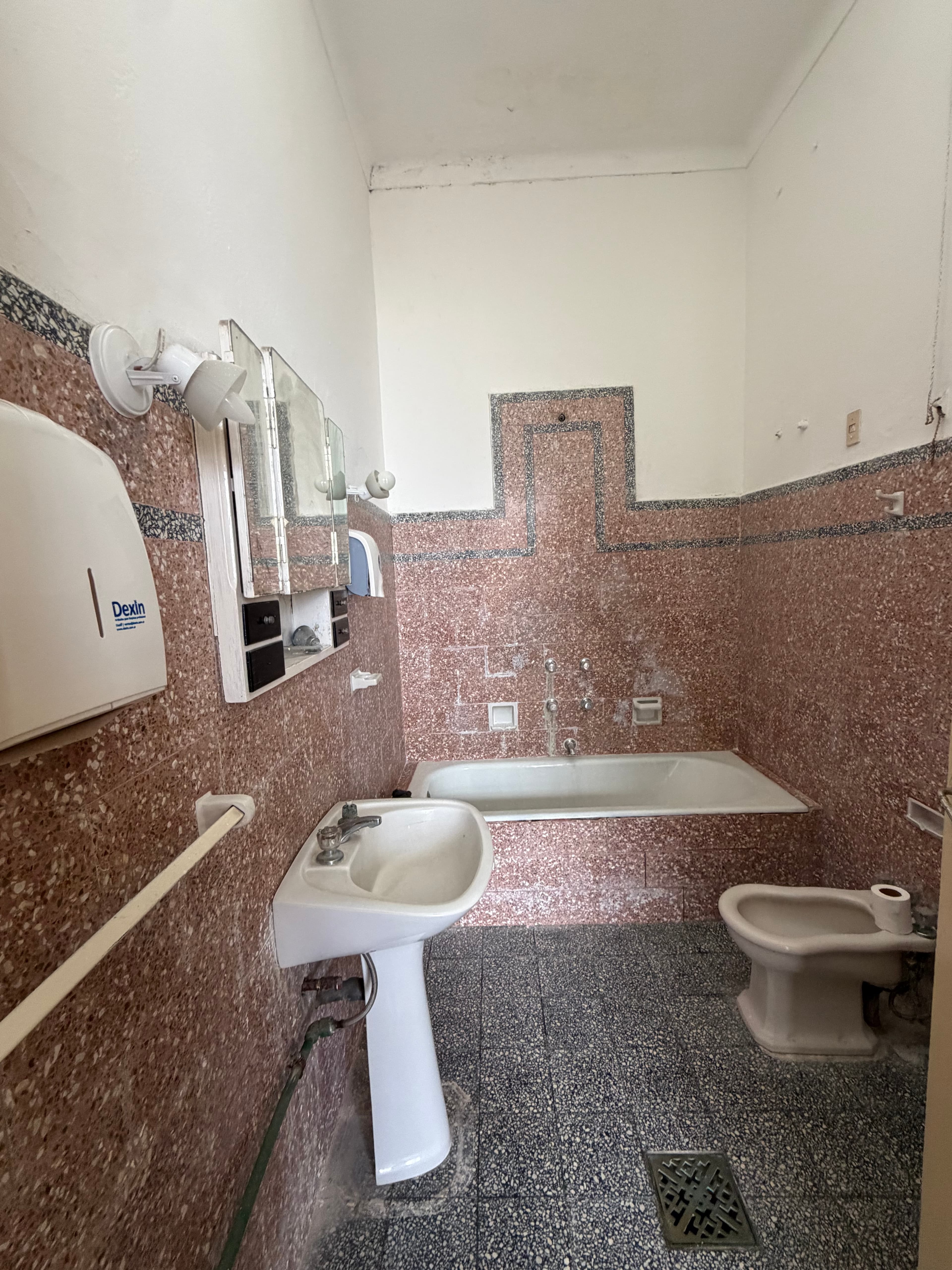 Excelente casona céntrica  - 11