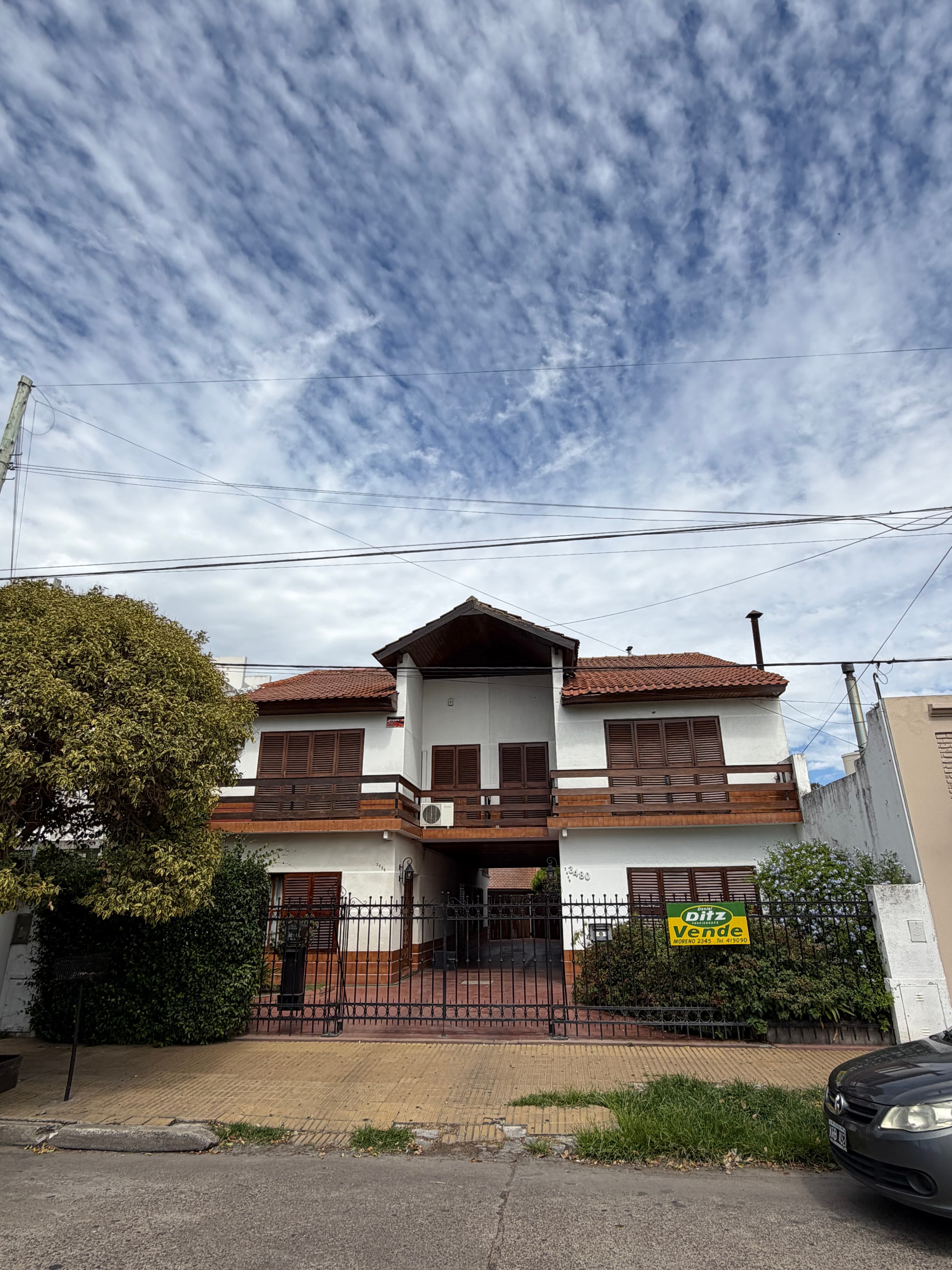 Duplex excelente ubicación 