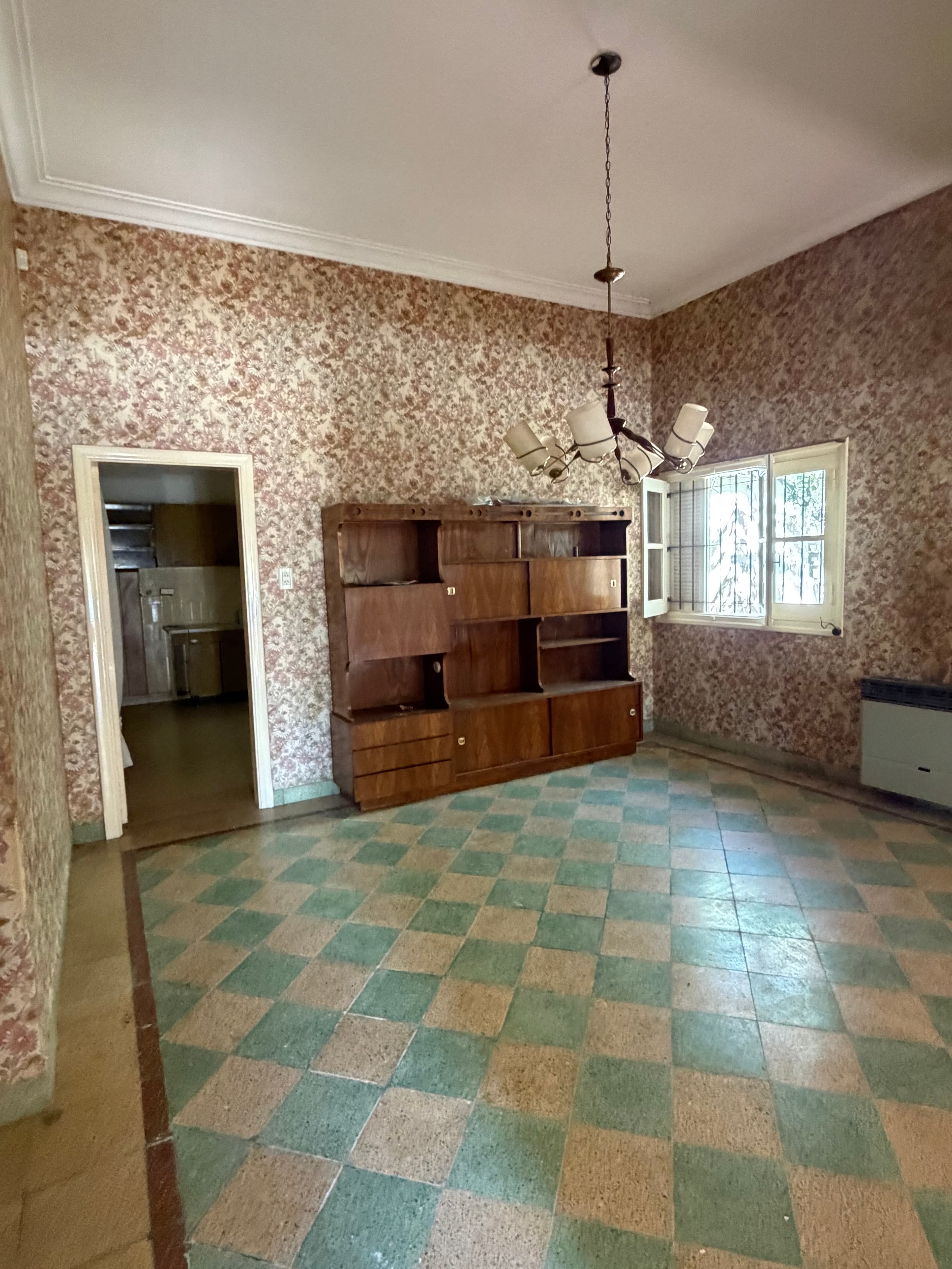 Sólida casa B. Lujan - 2