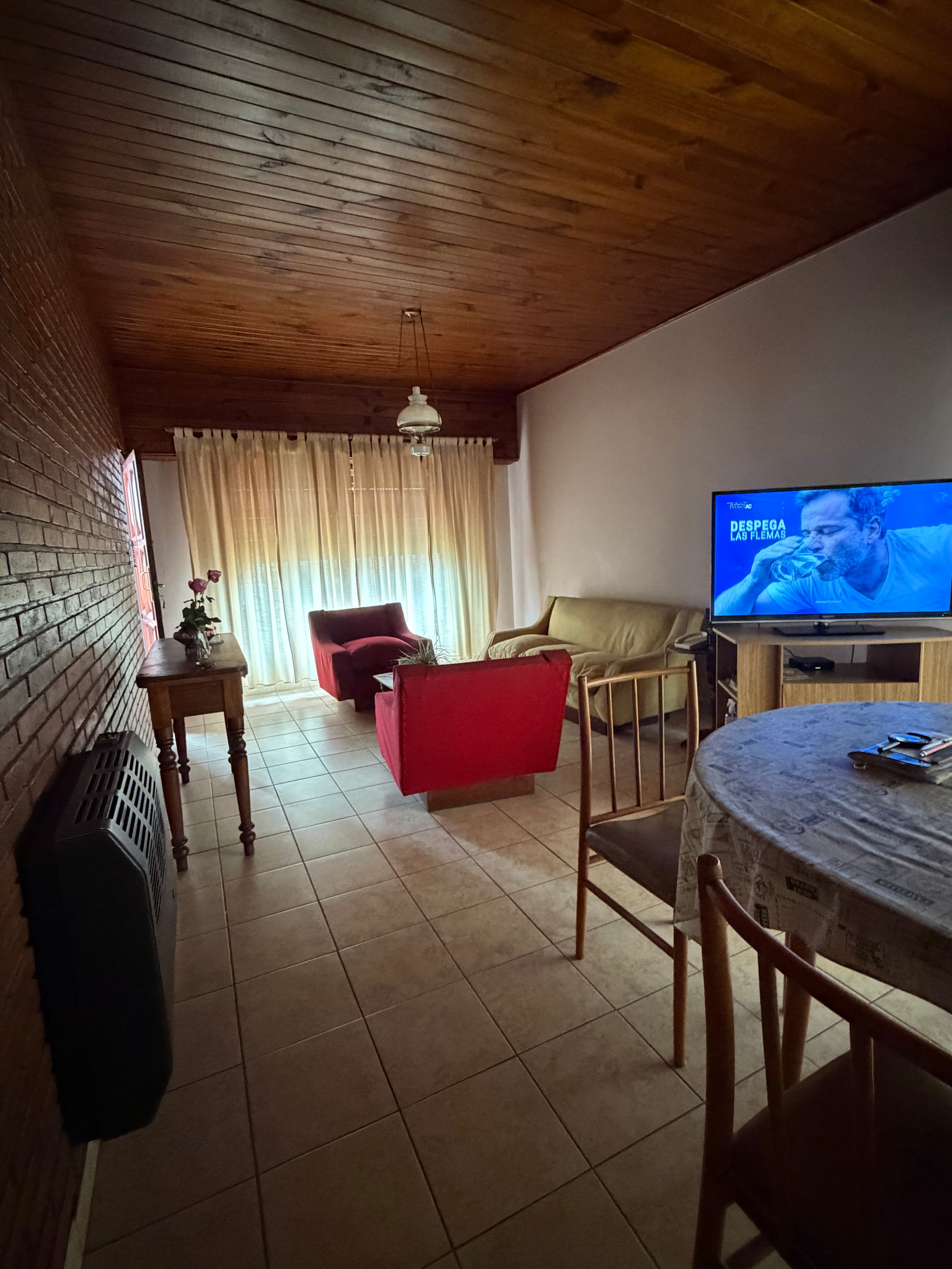 Sólido chalet B. Lujan - 2