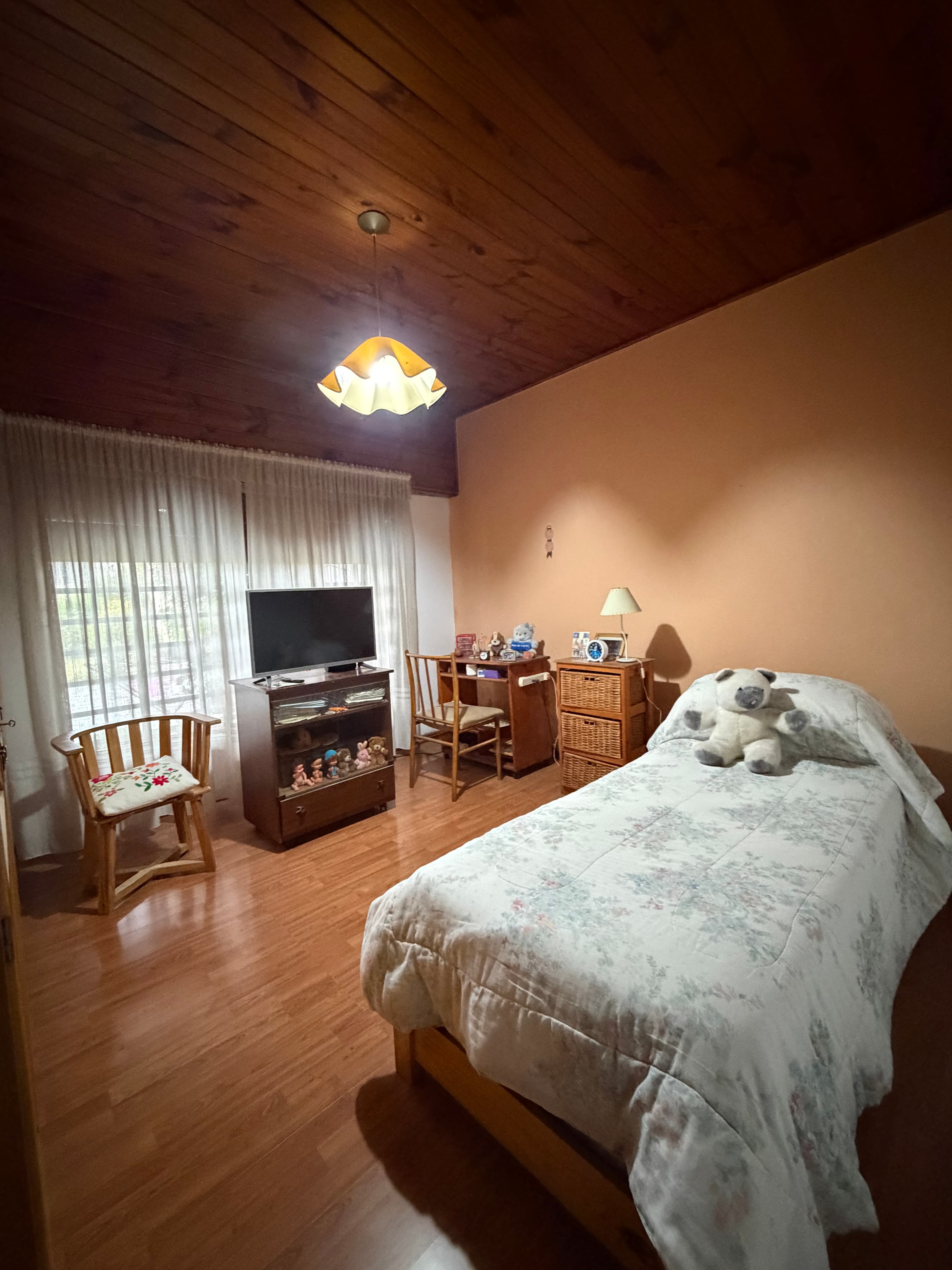 Sólido chalet B. Lujan - 8