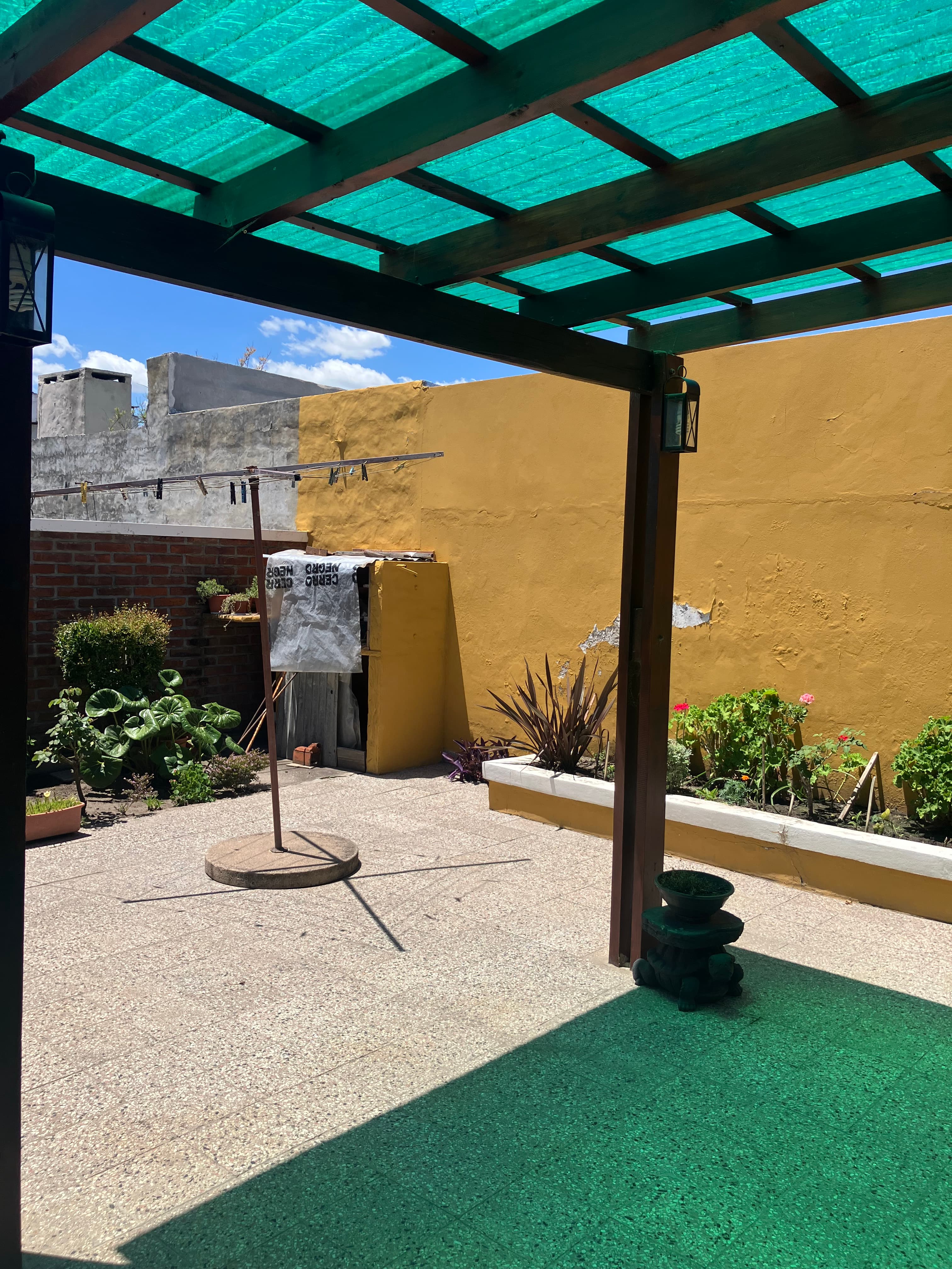 Sólido chalet B. Mariano Moreno - 11