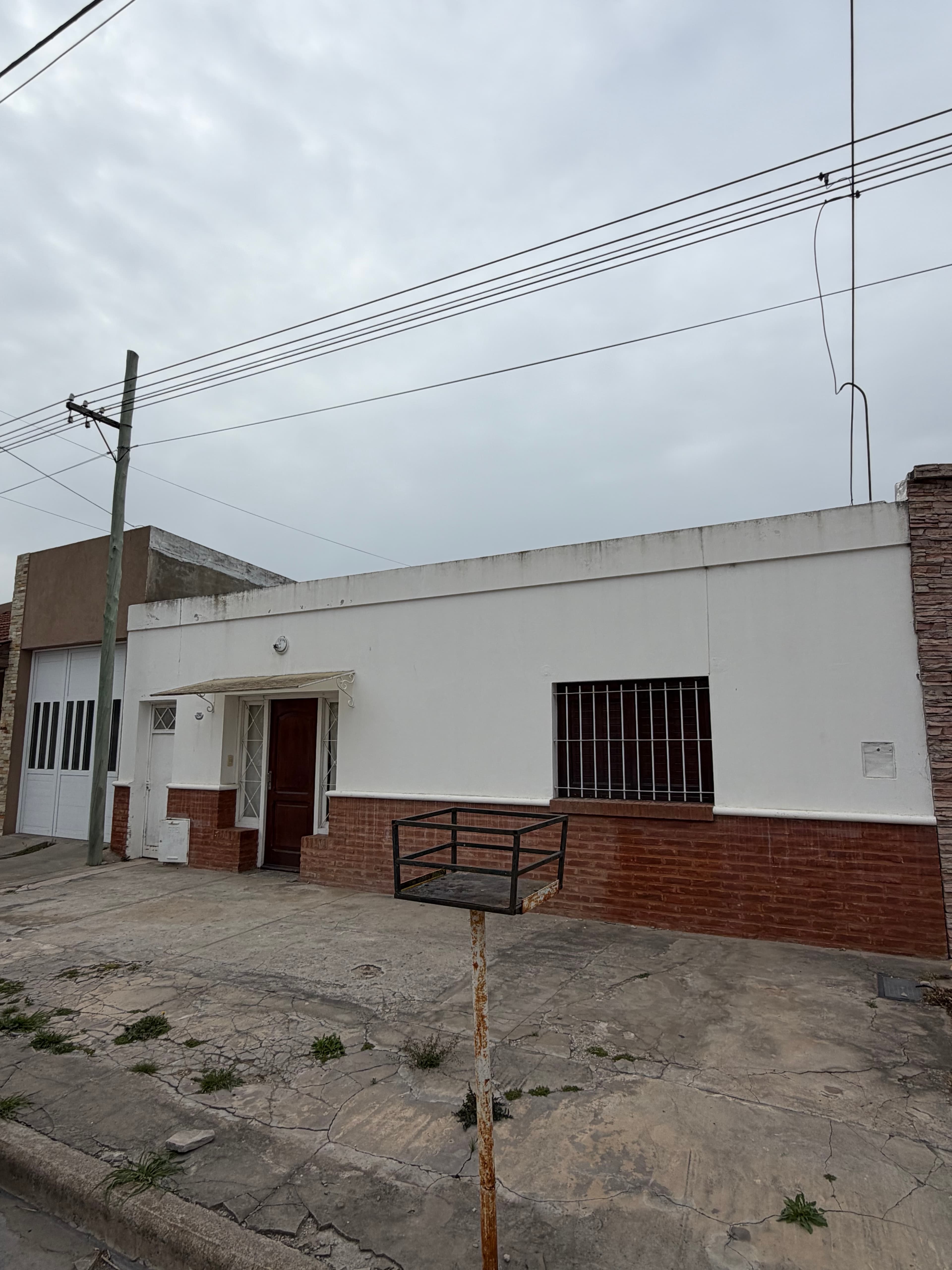 Casa Dos dormitorios B. Lujan